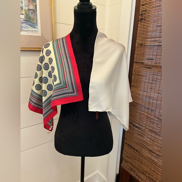 M Made In Italy Accessories - Vintage Italian 100% Silk Scarf Bundle Red Print & White 17x17” old money c12